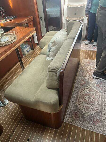 Island Time 44ft Beneteau Yacht For Sale
