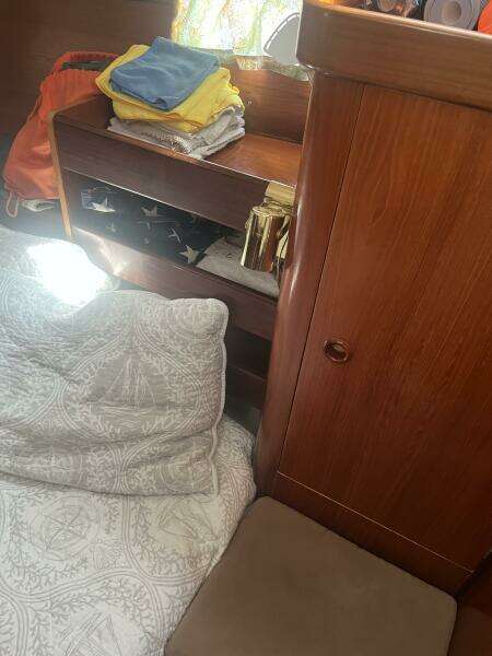 Island Time 44ft Beneteau Yacht For Sale
