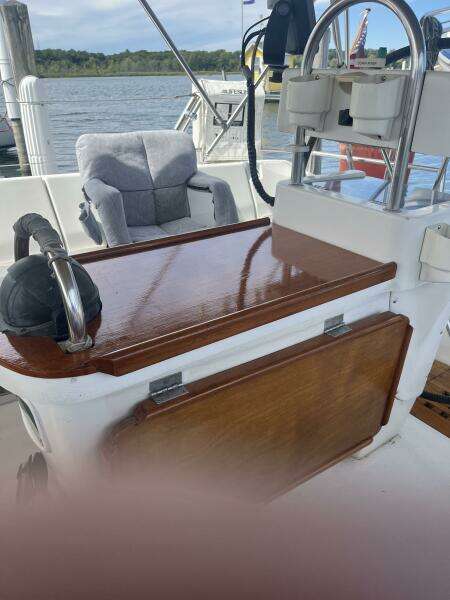 Island Time 44ft Beneteau Yacht For Sale