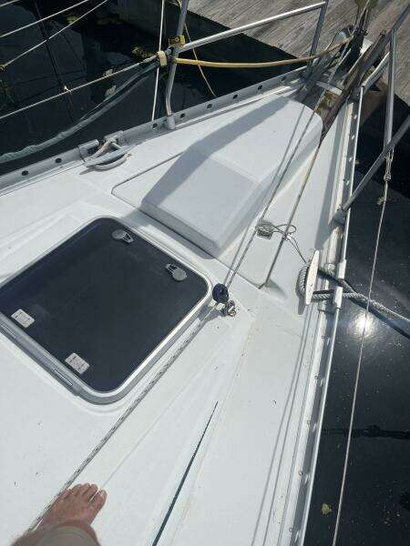 Island Time 44ft Beneteau Yacht For Sale