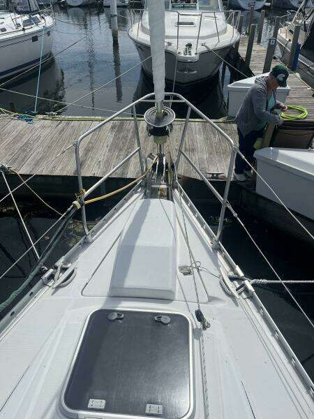 Island Time 44ft Beneteau Yacht For Sale
