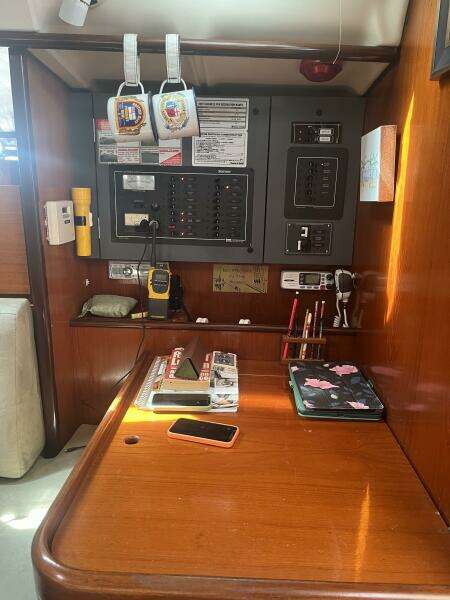 Island Time 44ft Beneteau Yacht For Sale