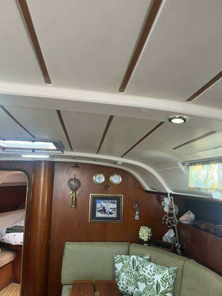 Island Time 44ft Beneteau Yacht For Sale