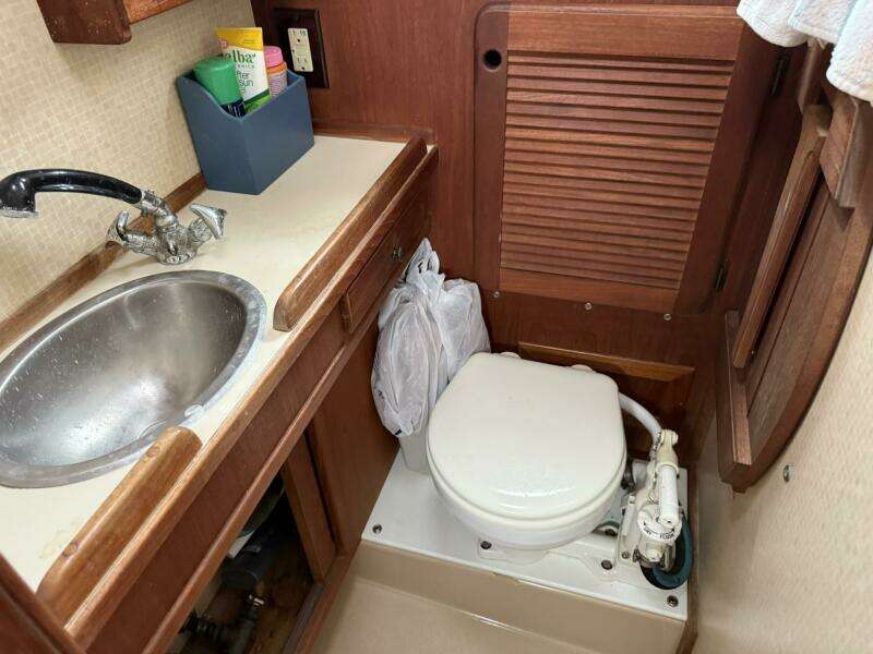 YAKKO 27ft Island Packet Yacht For Sale