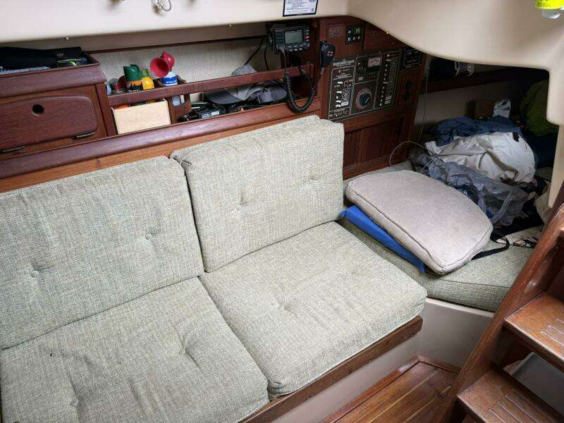 YAKKO 27ft Island Packet Yacht For Sale