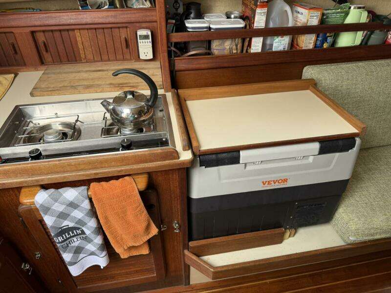 YAKKO 27ft Island Packet Yacht For Sale