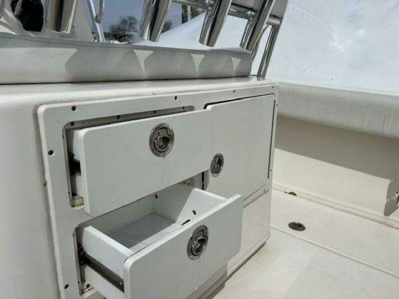 See the light 24ft Cobia Yacht For Sale