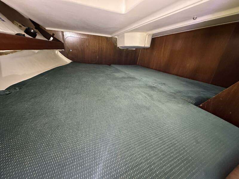 35ft Beneteau Yacht For Sale