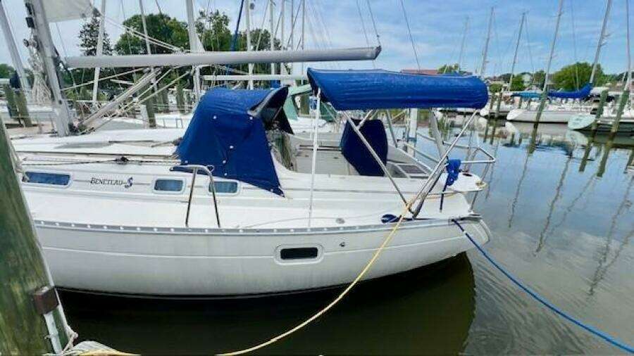 35ft Beneteau Yacht For Sale