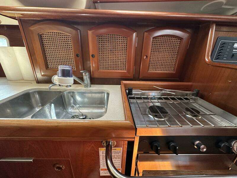 35ft Beneteau Yacht For Sale