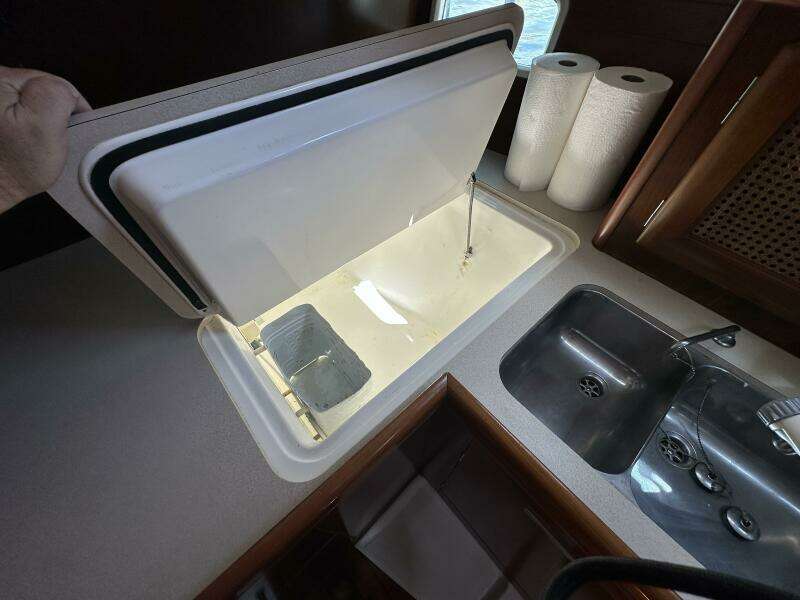 35ft Beneteau Yacht For Sale