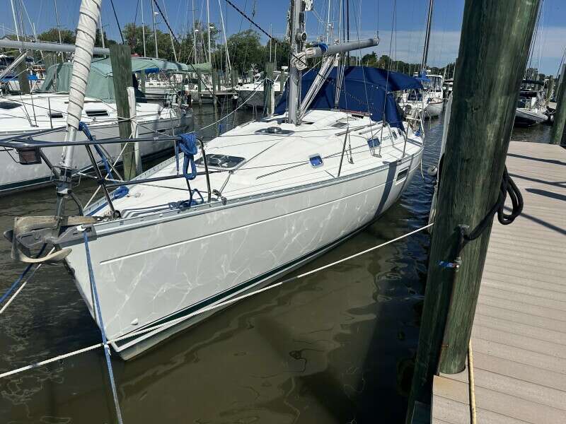 35ft Beneteau Yacht For Sale