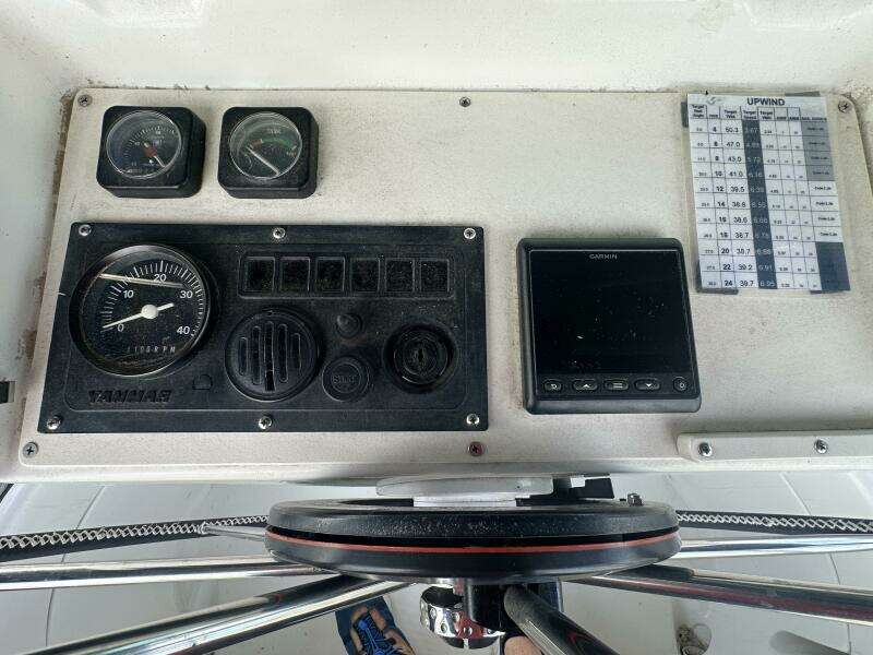 35ft Beneteau Yacht For Sale