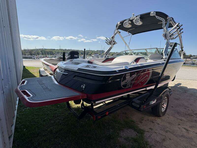 21ft Mastercraft Yacht For Sale