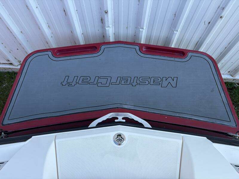 21ft Mastercraft Yacht For Sale