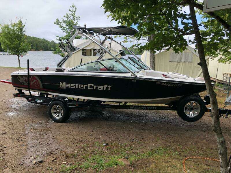 21ft Mastercraft Yacht For Sale