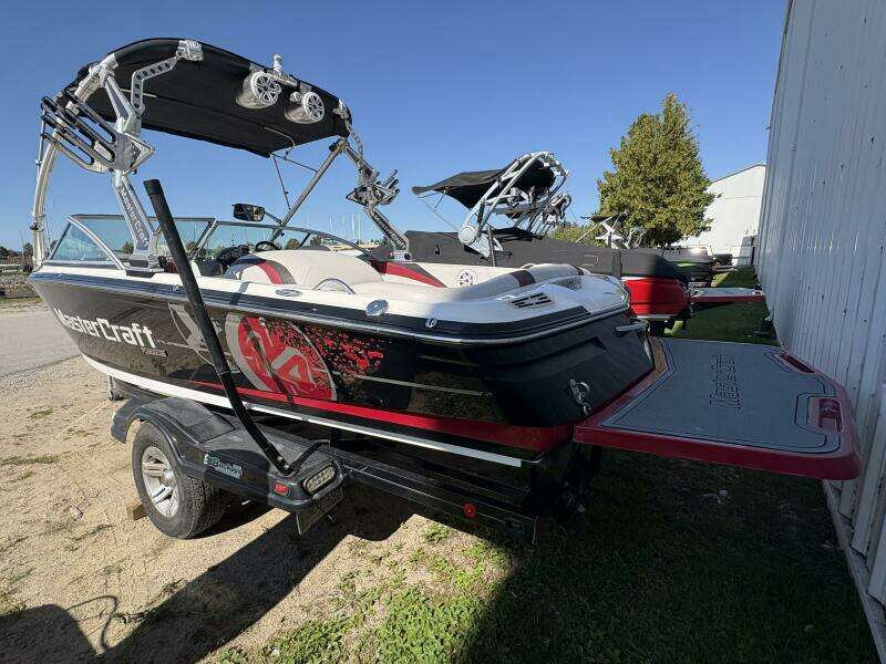 21ft Mastercraft Yacht For Sale