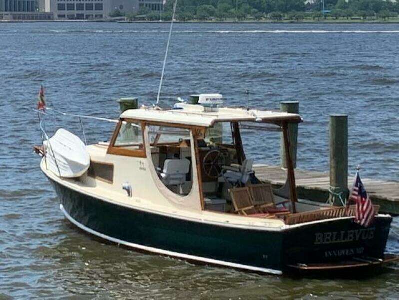 Bellevue 29ft Dyer Yacht For Sale