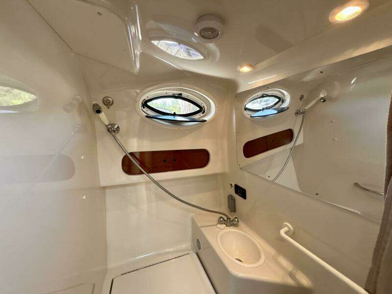 Flight 32ft Monterey Yacht For Sale