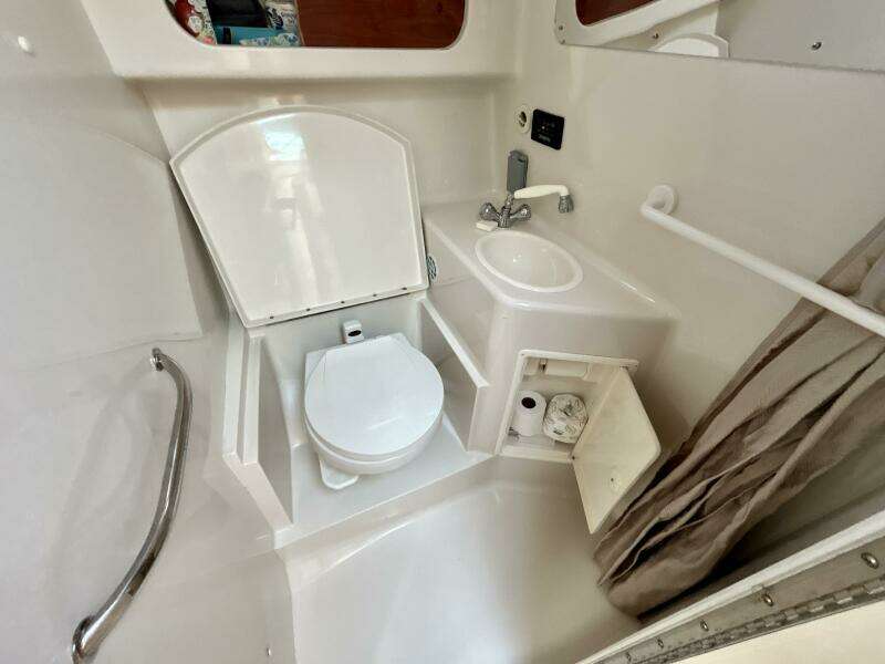 Flight 32ft Monterey Yacht For Sale