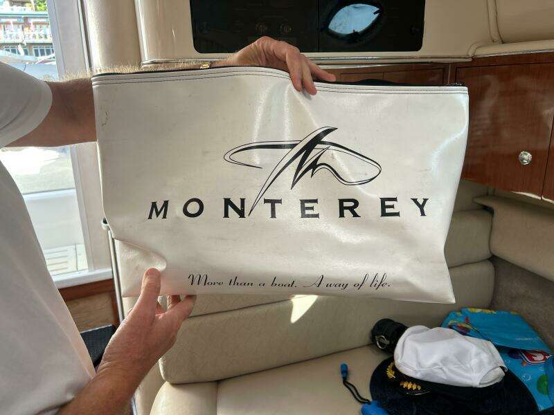 Flight 32ft Monterey Yacht For Sale
