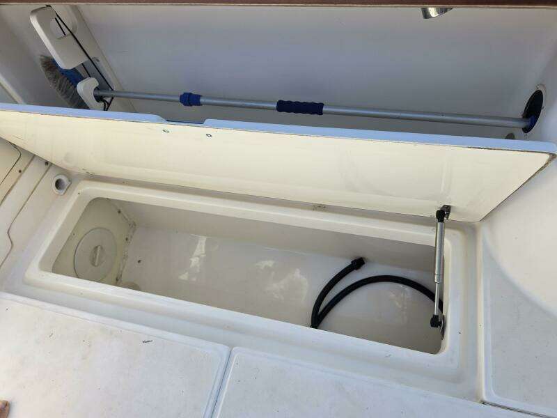 26ft Boston Whaler Yacht For Sale