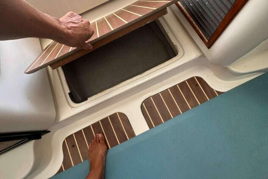 2010-gemini-105mc-sail-9928796-20250829174240006-4.jpg