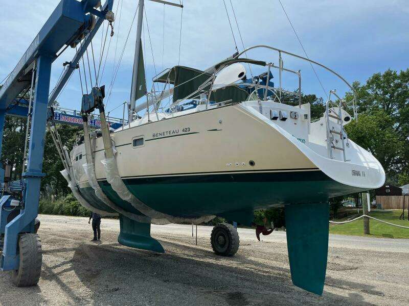 Autumn 42ft Beneteau Yacht For Sale