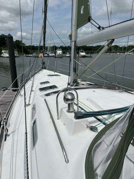 Autumn 42ft Beneteau Yacht For Sale