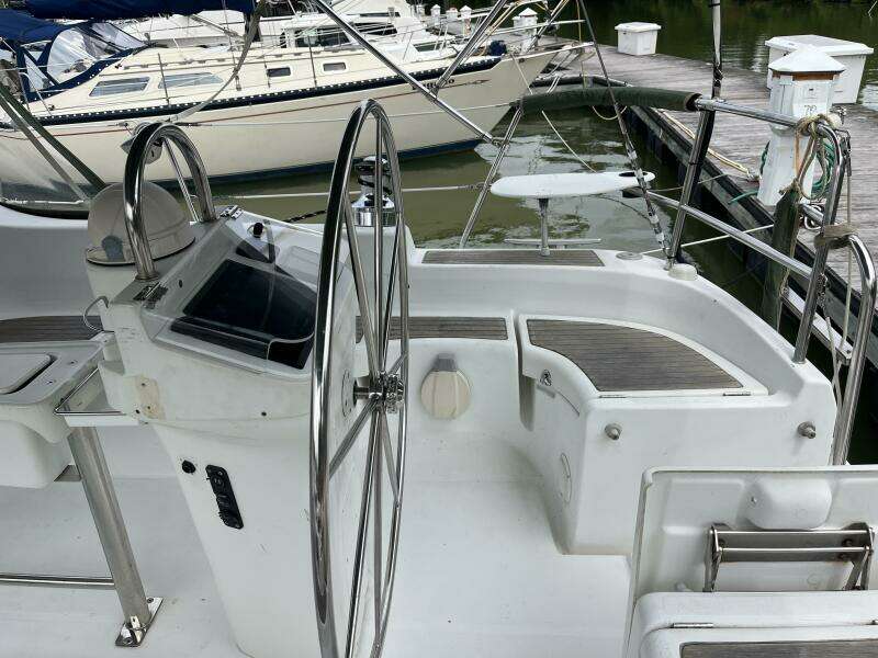 Autumn 42ft Beneteau Yacht For Sale