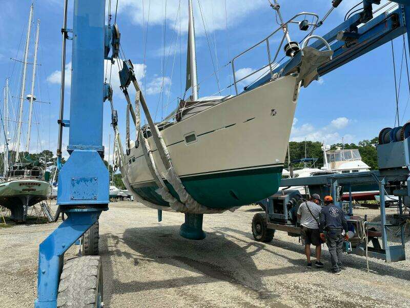 Autumn 42ft Beneteau Yacht For Sale