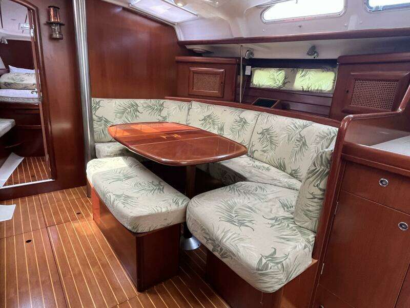 Autumn 42ft Beneteau Yacht For Sale
