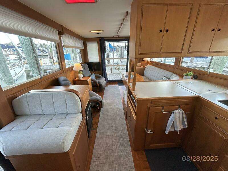 42' Grand Banks salon aft
