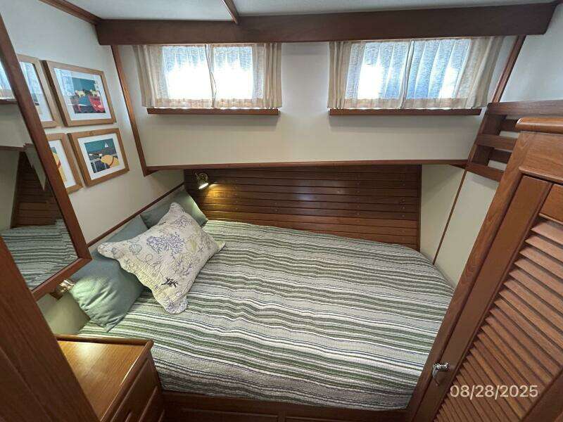 42' Grand Banks guest stateroom