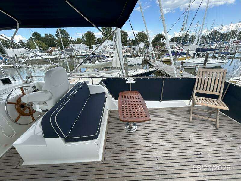 42' Grand Banks flybridge starboard