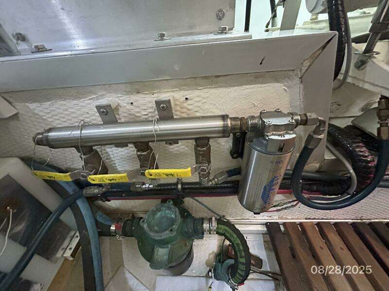 42' Grand Banks oil change system