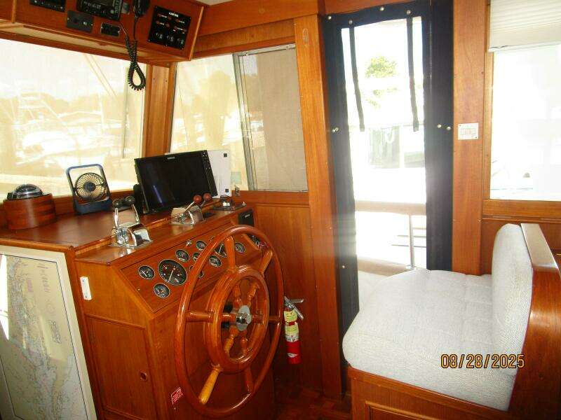42' Grand Banks lower helm1