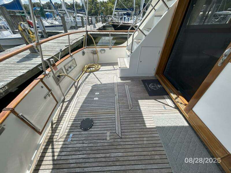 42' Grand Banks aftdeck port