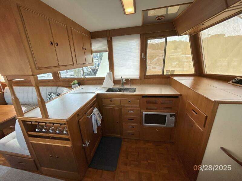 42' Grand Banks galley1