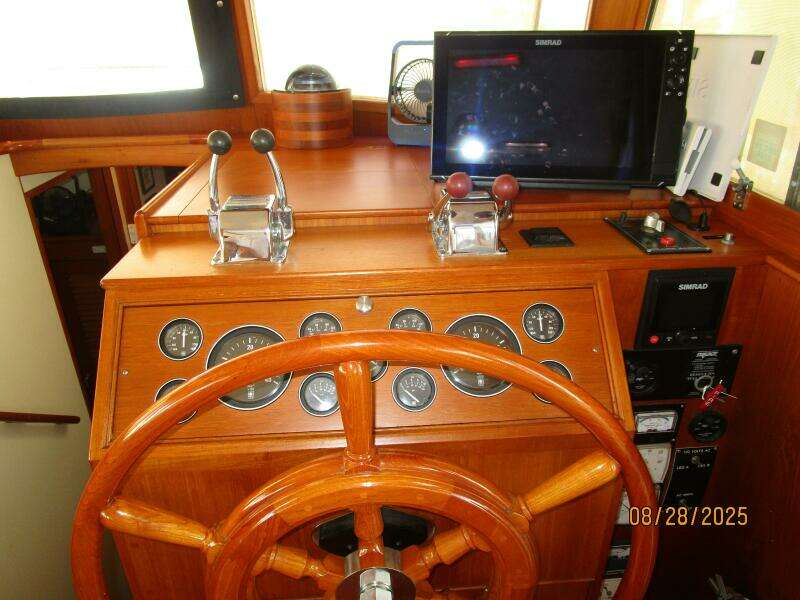 42' Grand Banks lower helm2