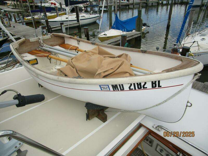 42' Grand Banks Trinka tender2