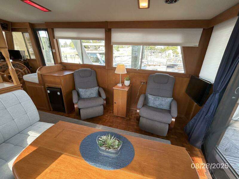 42' Grand Banks salon starboard
