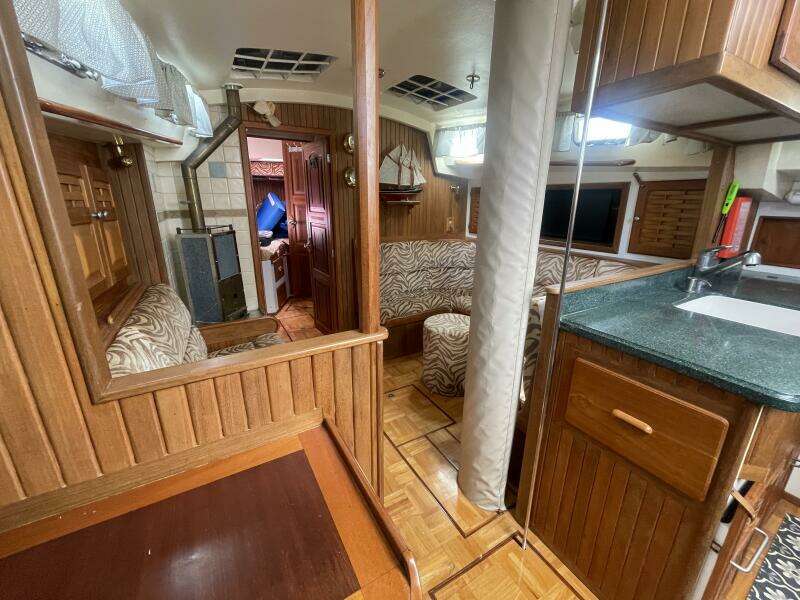 Tradition 46ft Morgan Yacht For Sale