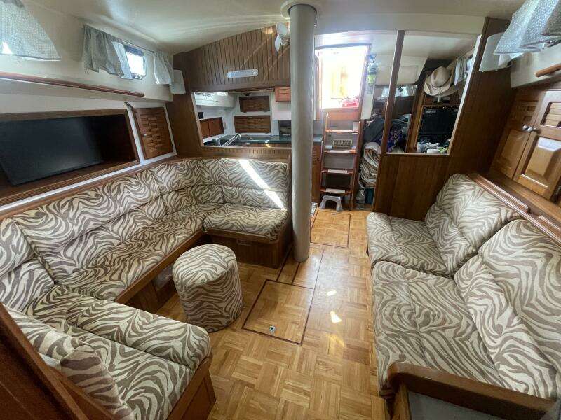 Tradition 46ft Morgan Yacht For Sale