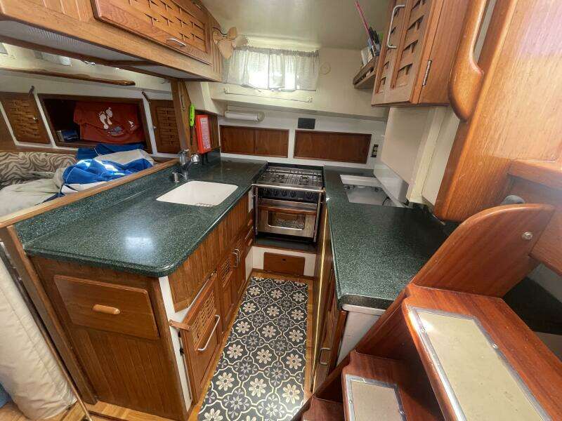 Tradition 46ft Morgan Yacht For Sale