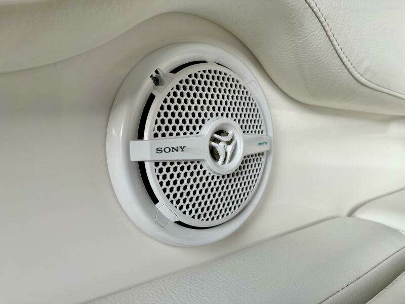 29ft Rinker Yacht For Sale