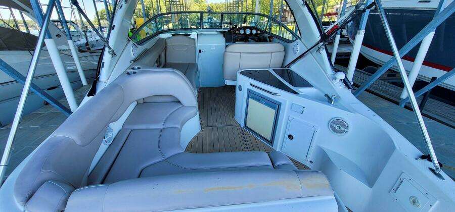 29ft Rinker Yacht For Sale