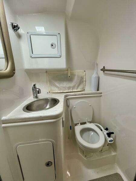 29ft Rinker Yacht For Sale