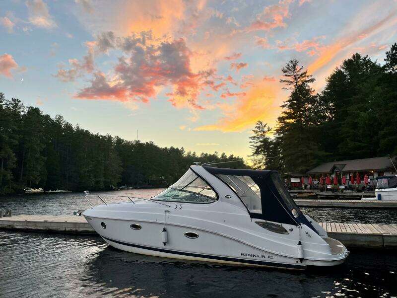29ft Rinker Yacht For Sale