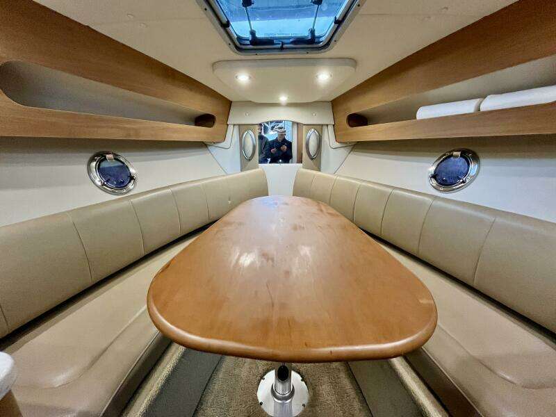 29ft Rinker Yacht For Sale